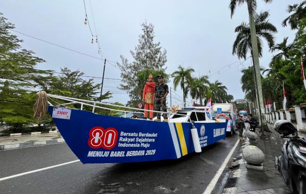 Meriahkan Karnaval Kendaraan Hias, DKP Babel Gelorakan Kebijakan Ekonomi Biru